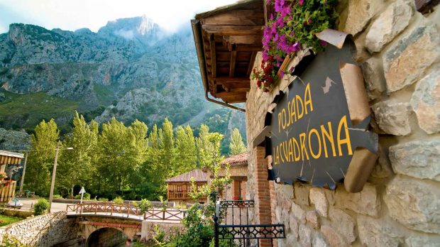 Contacto - Alojamiento en Picos de Europa - Posada La Cuadrona
